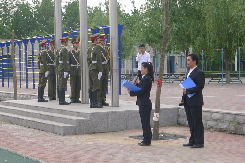 赵文琪同学国旗下演讲_副本.jpg