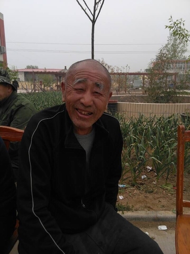 爷爷的笑容.JPG