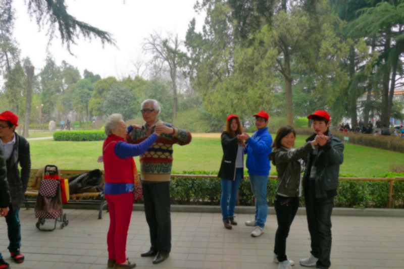 化工以舞会友_副本.jpg