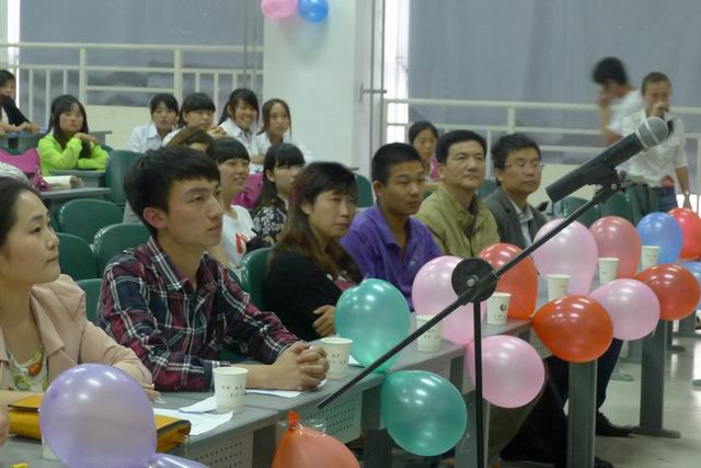 学院师生和评委